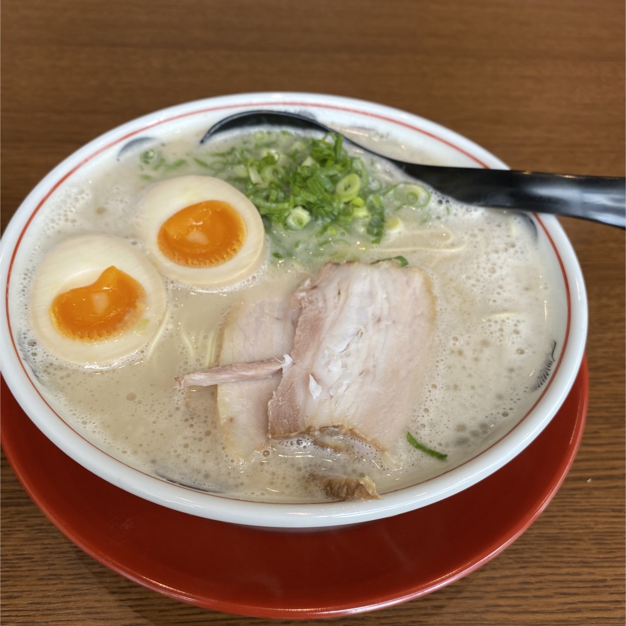 豚骨ラーメンまる 安 我那覇 ラーメン