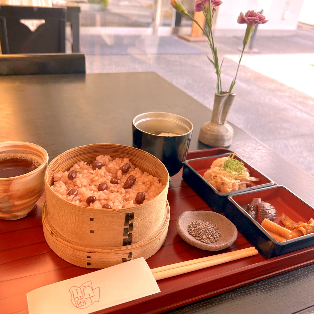 豊島屋 菓寮 八 十 小路