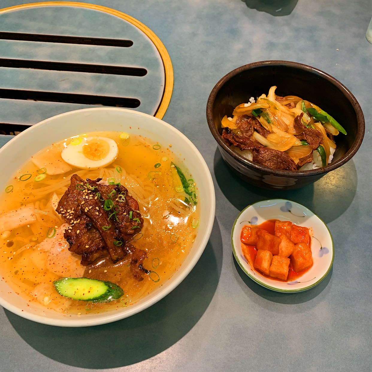 元祖 平壌 冷 麺 屋 本店