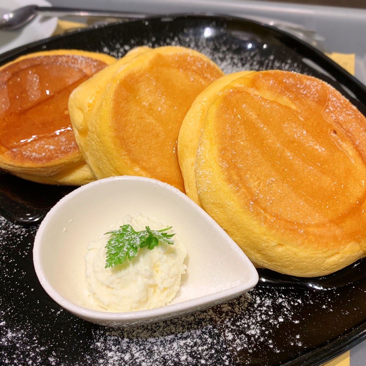 ニノーバルコーヒー ブルメールhat神戸店 春日野道駅 カフェ