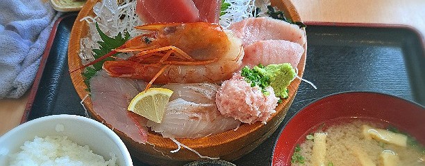 清水魚市場 河岸の市 まぐろ館