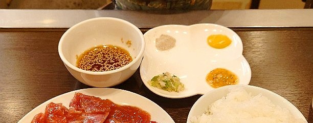 サッポロ生肉やジンギスカン 稲荷小路店