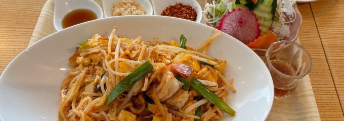 タイ料理・カフェ ファータイ Thai Cuisine & Cafe Faa Thai