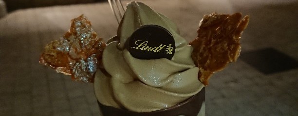 Lindt chocolat Cafe 神戸三田プレミアム・アウトレット店