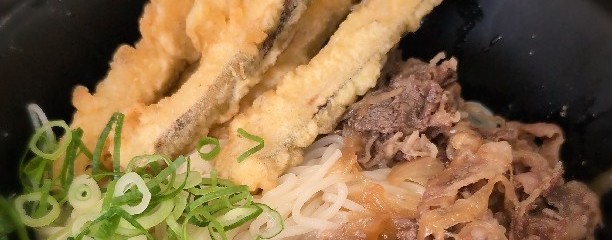 資さんうどん 本店