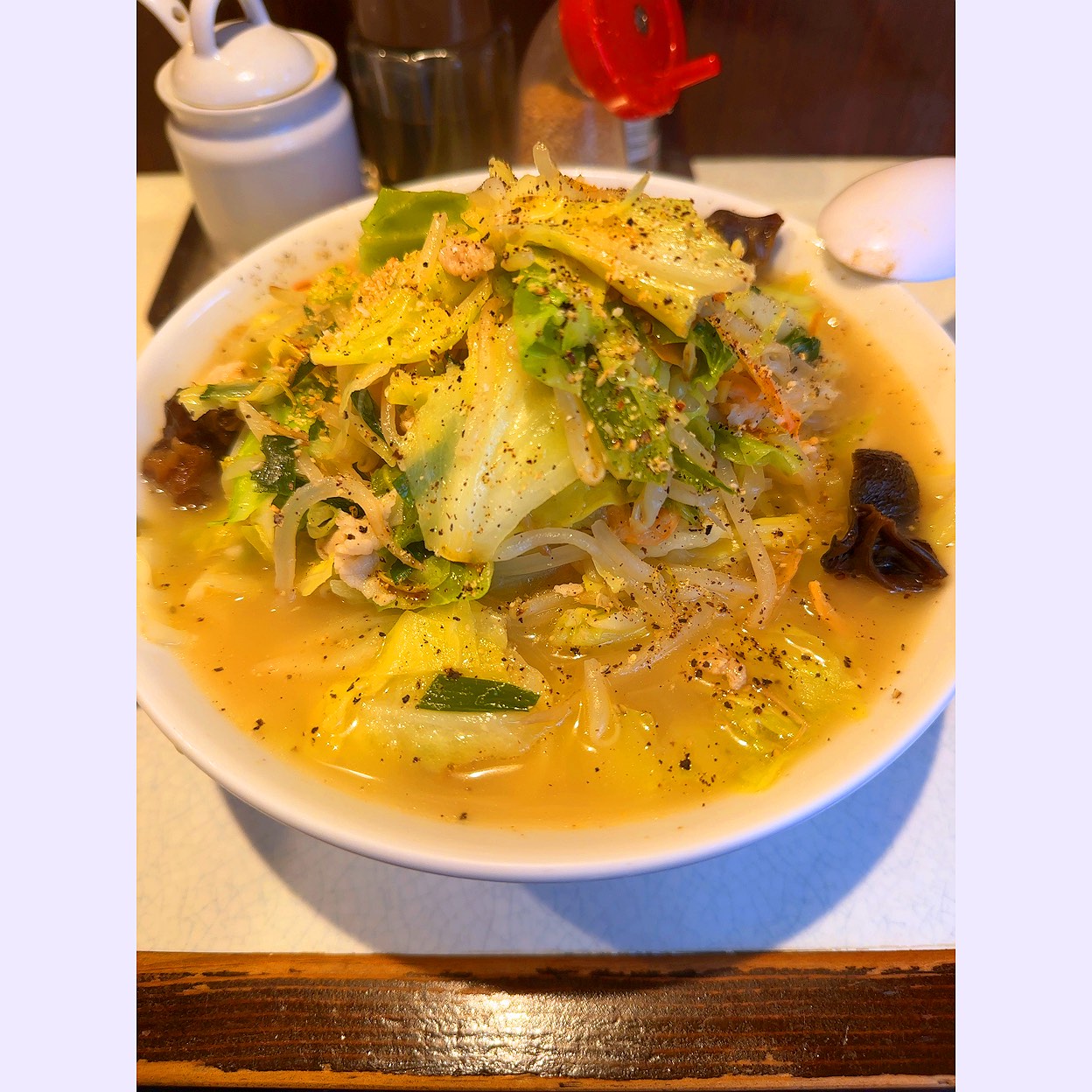 麺 処 まるよし 商店