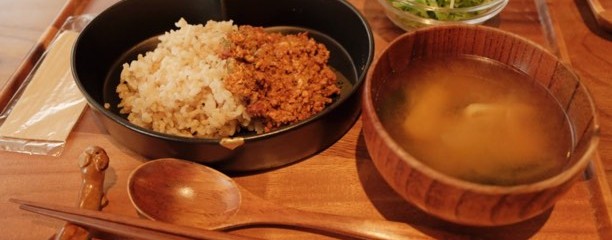 SocialBookCafeハチドリ舎