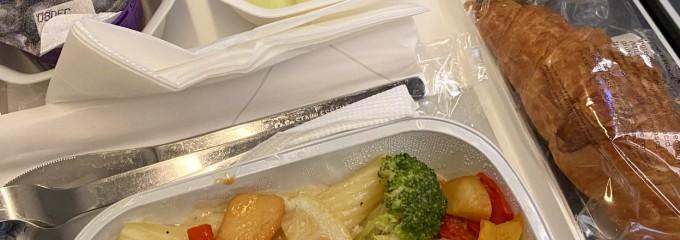 日本航空　機内