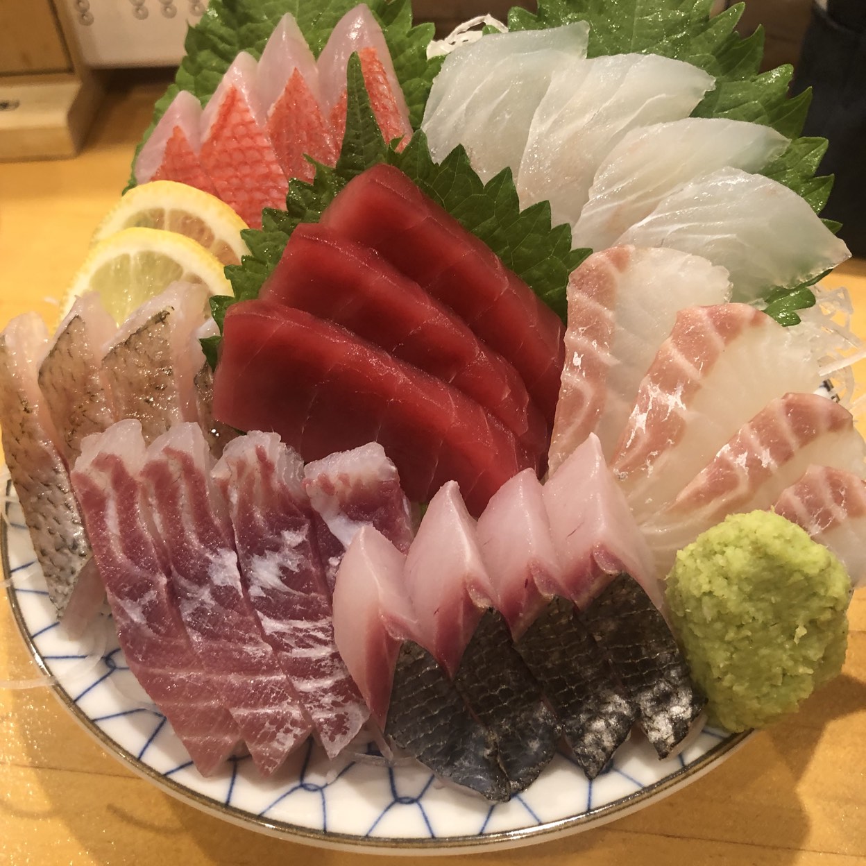 大衆プラザ いな勢 桜木町駅 刺身 魚介類