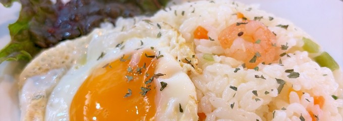 喫茶 ミントの壁