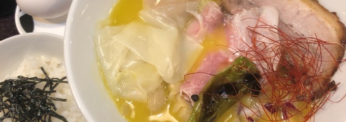 酒場 トリビアン