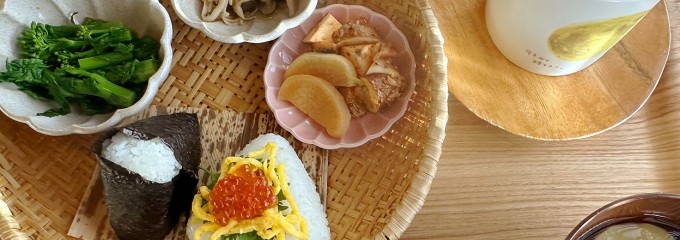 農園カフェ 月をみて種をまく