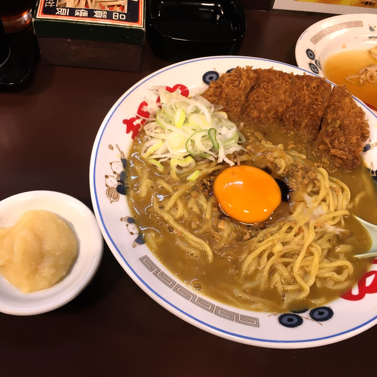 栄 ラーメン 屋
