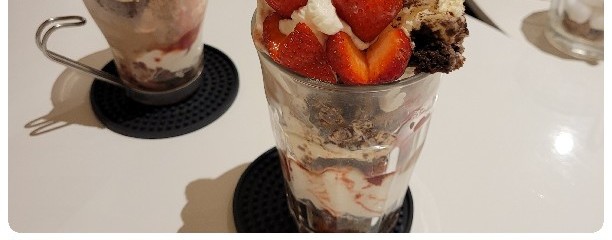 カフェモニ 本町店