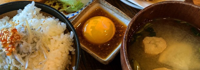 海沿いの キコリ食堂