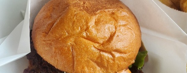ヘンリーズ バーガー