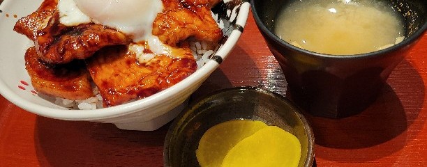 ドライブインいとう豚丼名人 新千歳空港店