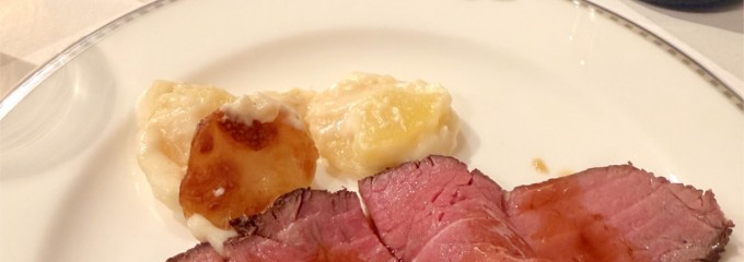 ザ ストリングス 表参道 ゼルコヴァ