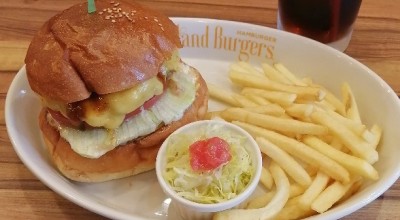 Island Burgers 市ヶ谷店>