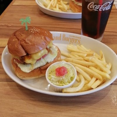 Island Burgers 市ヶ谷店>