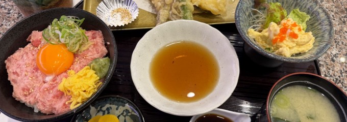 海鮮グルメ寿司 楽半