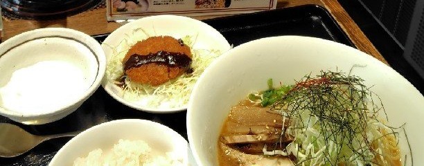 ラーメン 申家