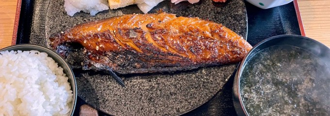 炉端焼き 傳 (Den)