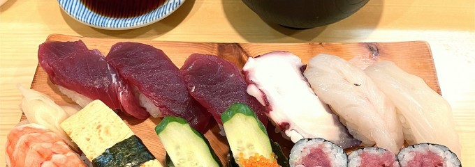 大和水産 三河島 1階寿司店　2F鉄火丼店