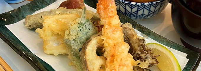 ろくろく亭