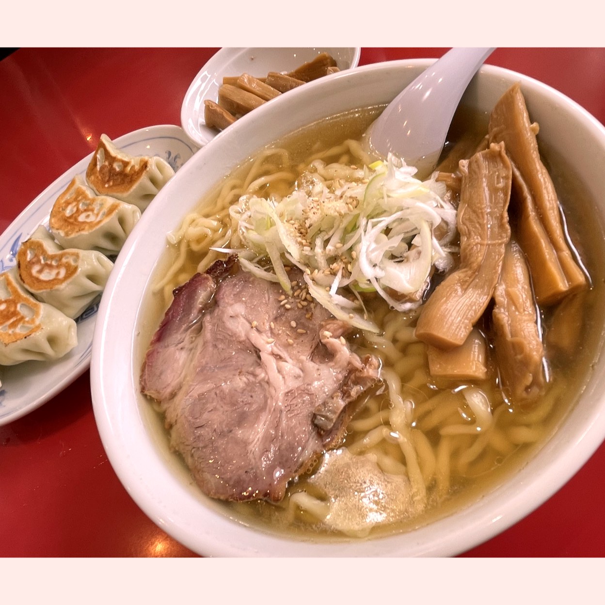 麺 来 亭