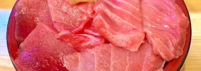 大和水産 三河島 1階寿司店　2F鉄火丼店