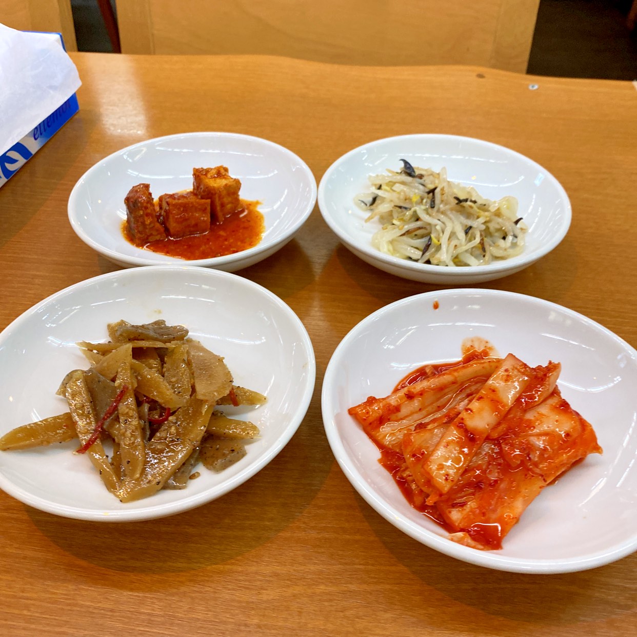 オモニ 食堂