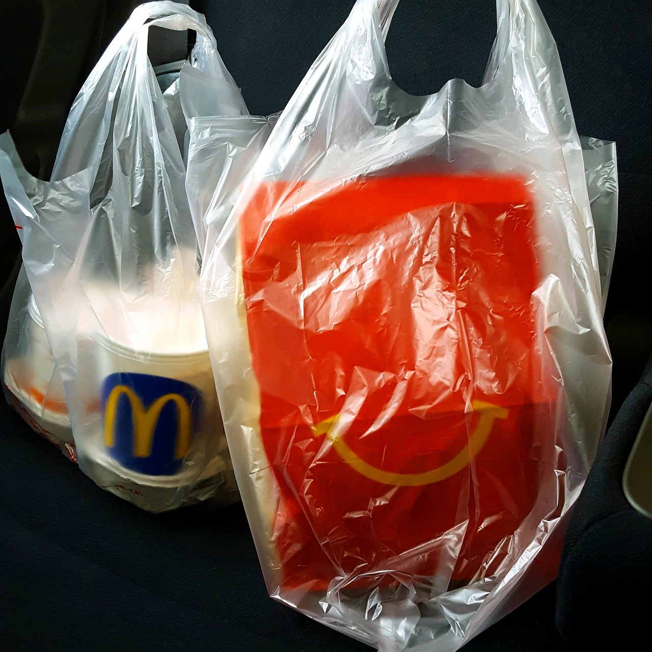 マクドナルド 多摩 ニュー タウン 通り 店