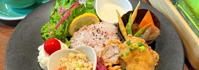 ココトマ カフェ