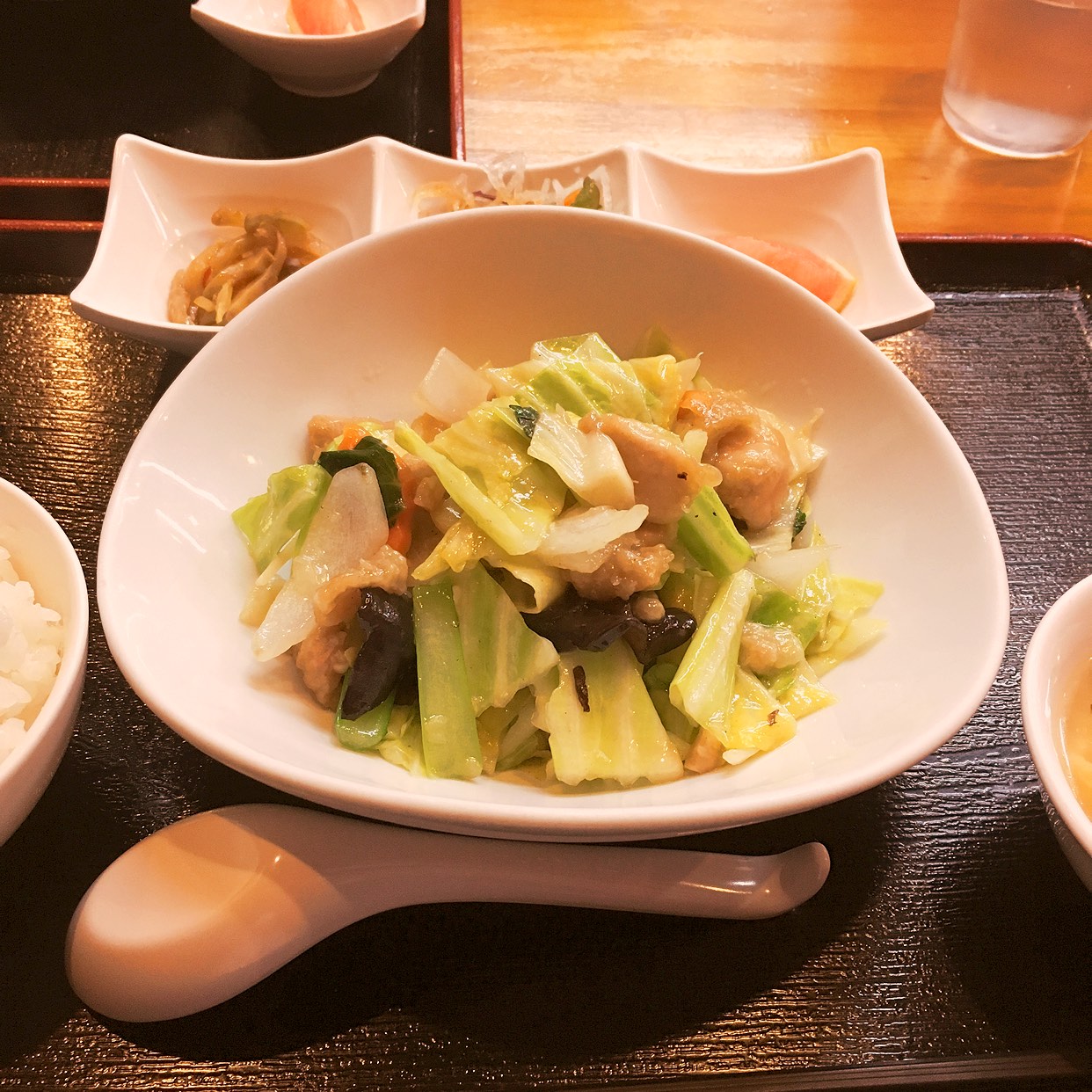 小 青 蓮 日吉 店