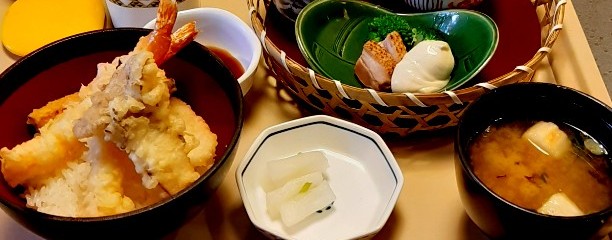 かごの屋 金沢文庫店