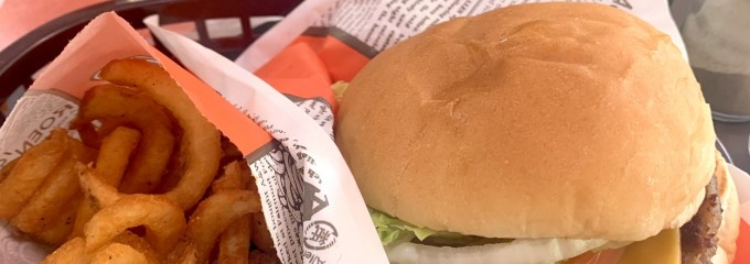 A&W 名護店