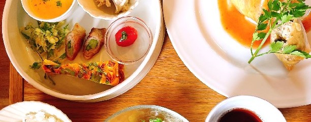 カフェ 坂の下の店