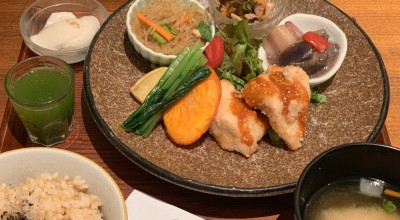 玄米 やさい食堂 玄三庵 淀屋橋odona店 淀屋橋 北浜 本町 淀屋橋 自然食 薬膳