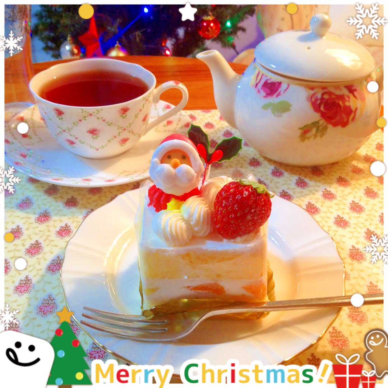 食後のサンタ(^-^)
スイーツの街、自由が丘のクリスマスケーキは選びたい放題。
美味しいー！