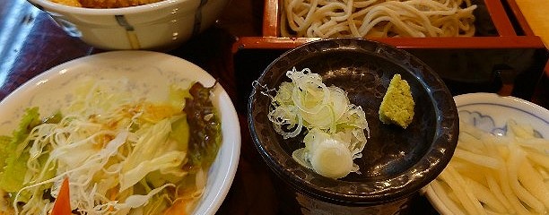 大栄 そば店