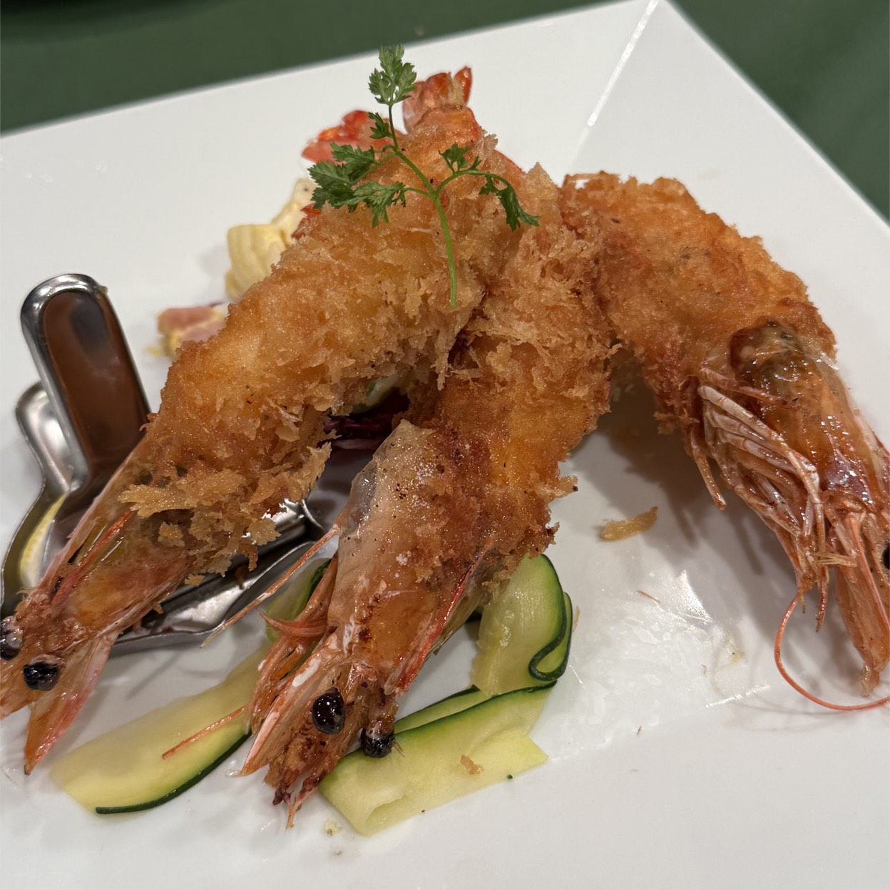 蜂 の 子 築地