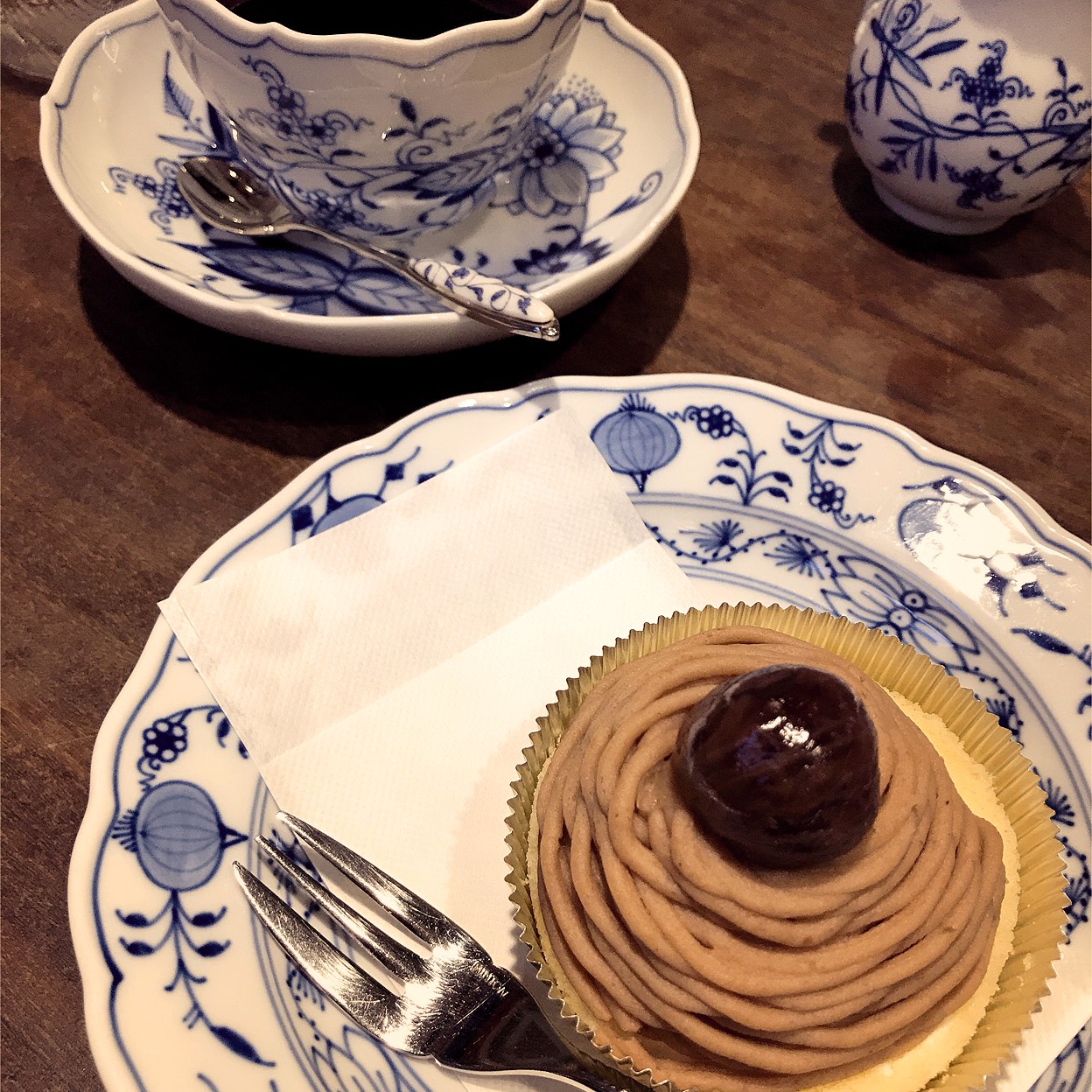 壹 眞 珈琲 店 晴海 通り 店