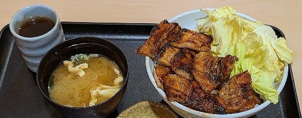 十勝豚丼 なまらうまいっしょちょす 綾瀬タウンヒルズ店