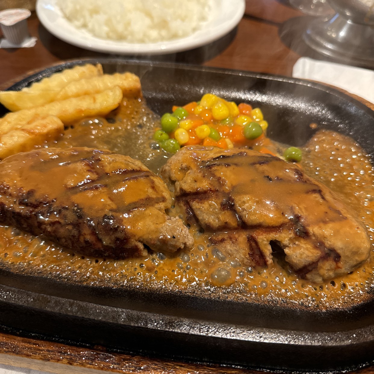 アルカサール 神保町 店