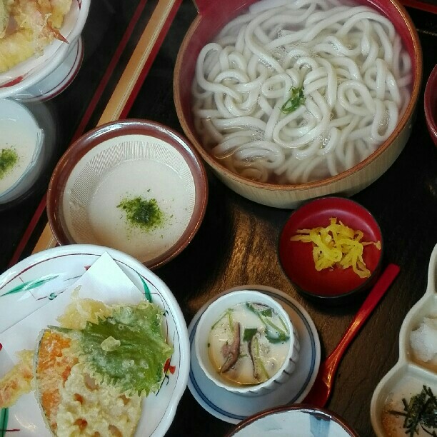 やじろべえ いのこし店 北区 守山区 小幡 うどん