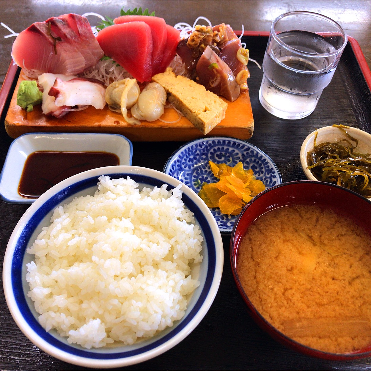ひがし 食堂