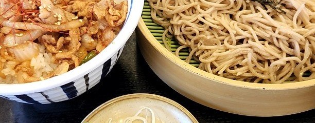 山田うどん 西砂店