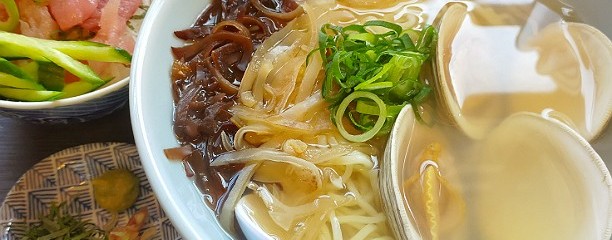 活海老 貝 卸の店うみさち（ラーメン、貝焼き）