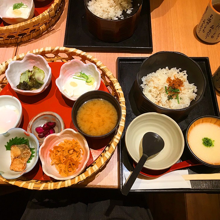ご飯ととろろ とろ麦 小牧店 (天ぷら・揚げ物)